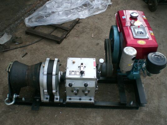 شراء 5-Ton Capacity Diesel Engine Powered Capstan Winch for High-Speed Cable Pulling and Lifting online manufacture