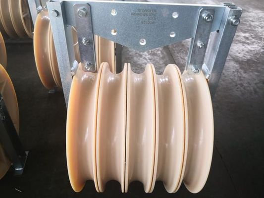ألومنيوم نايلون سلاسل قطار الكتل لثلاثة الموصلات ثلاثية السلاسل 300-900mm2 40-105kn
