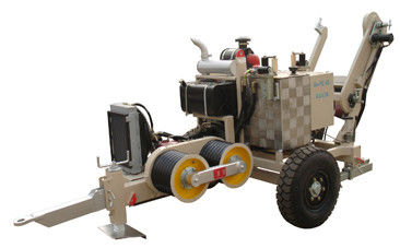 جهاز سحب كابل هيدروليكي بقوة شد قصوى 40 كيلو نيوتن مع محرك ديزل لخطوط نقل الطاقة الكهربائية بجهد 220 كيلو فولت